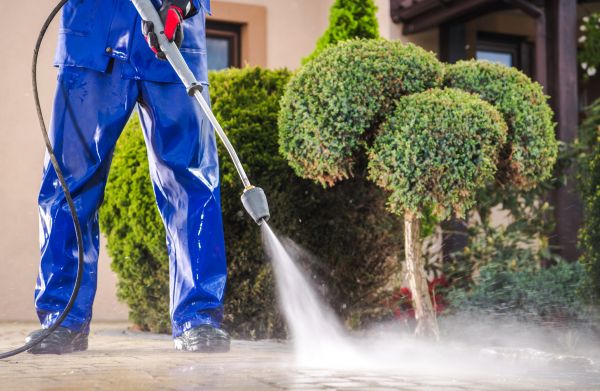 Driveway Cleaning in Yakima