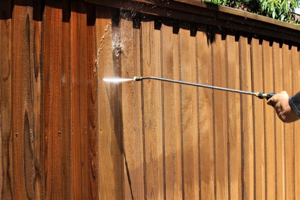 Fence Cleaning in Yakima