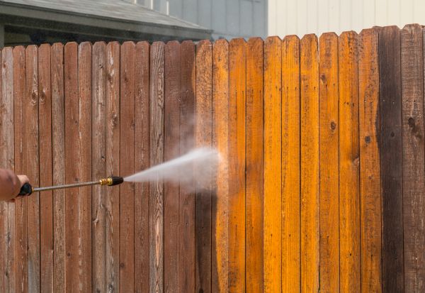Fence Power Washing in Yakima