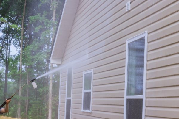 House Washing in Yakima