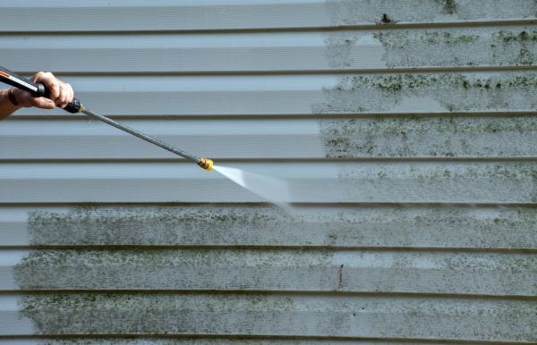 House Pressure Cleaning in Yakima