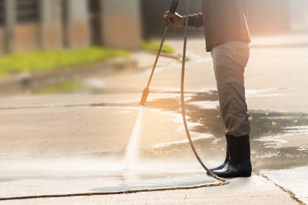 Residential Concrete Cleaning in Yakima