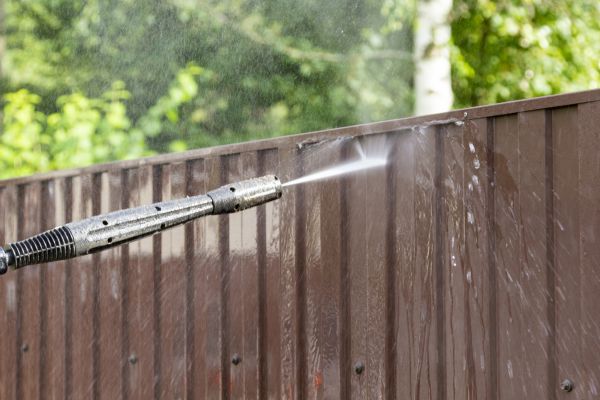 Vinyl Fence Cleaning in Yakima