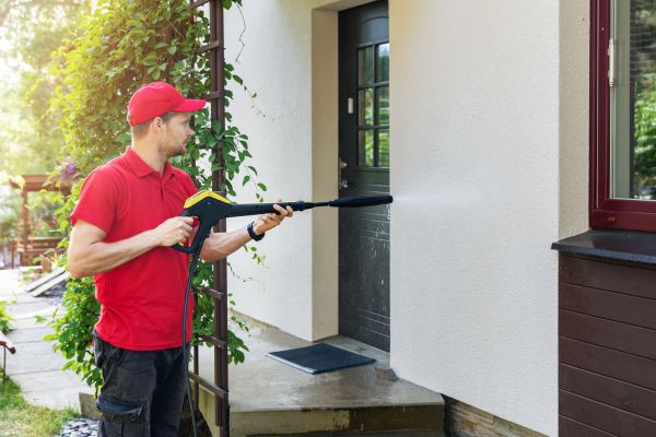 Building Exterior Cleaning in Yakima