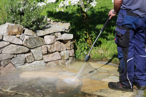 Stone Pressure Washing in Yakima