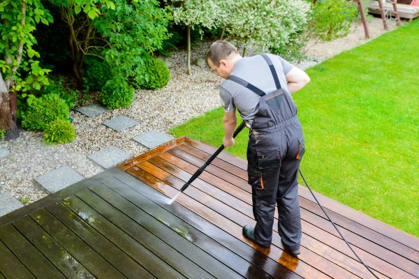 Deck And Patio Cleaning in Yakima