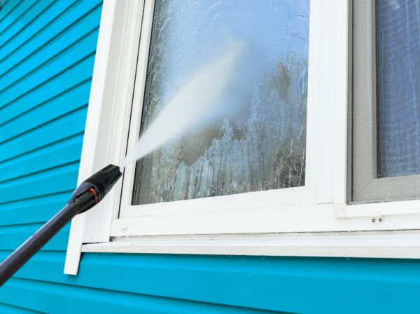 Residential Pressure Cleaning in Yakima