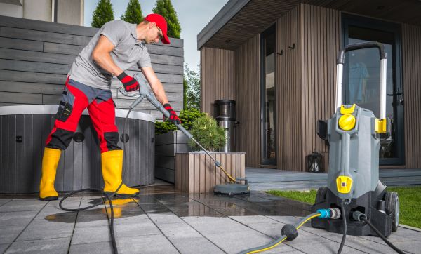 Concrete Patio Washing in Yakima