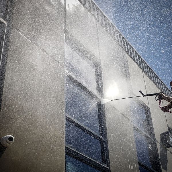 Exterior Building Washing in Yakima