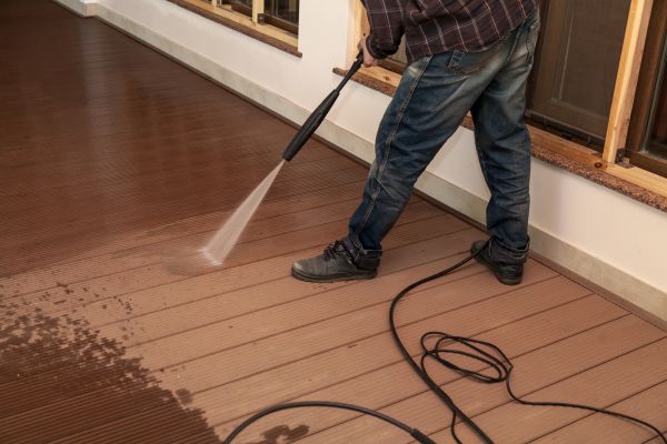 Veranda Cleaning in Yakima