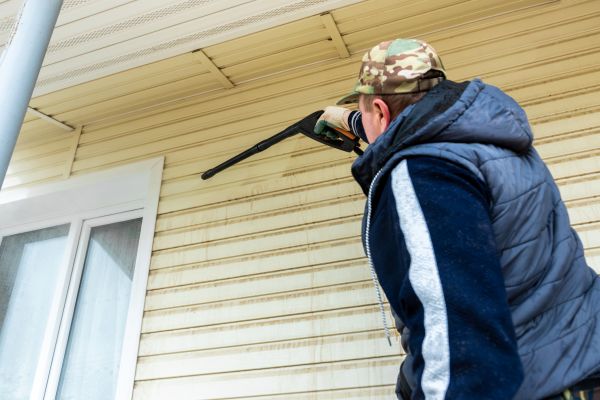 Vinyl Siding Pressure Cleaning in Yakima