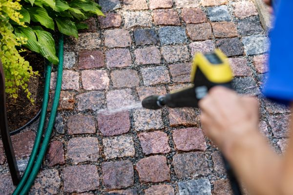 Paver Sidewalk Cleaning in Yakima