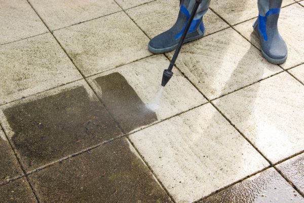 Outdoor Concrete Cleaning in Yakima