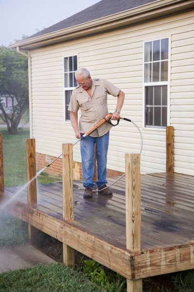 Deck Mold Cleaning in Yakima