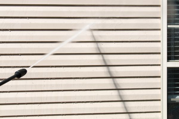 Apartment Power Washing in Yakima