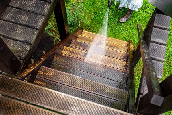 Wood Power Washing in Yakima